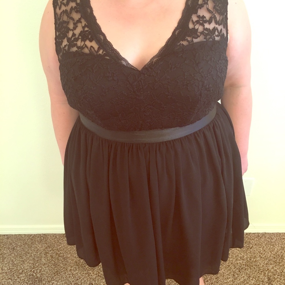 Torrid dress - Picture 1 of 5
